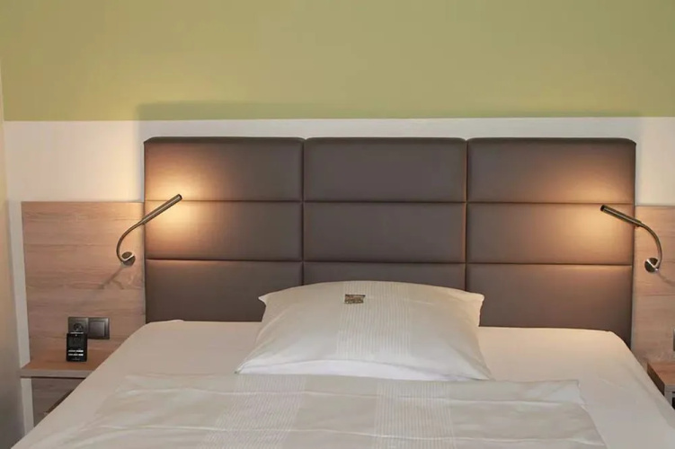 La Maison Hotel - Boardinghouse