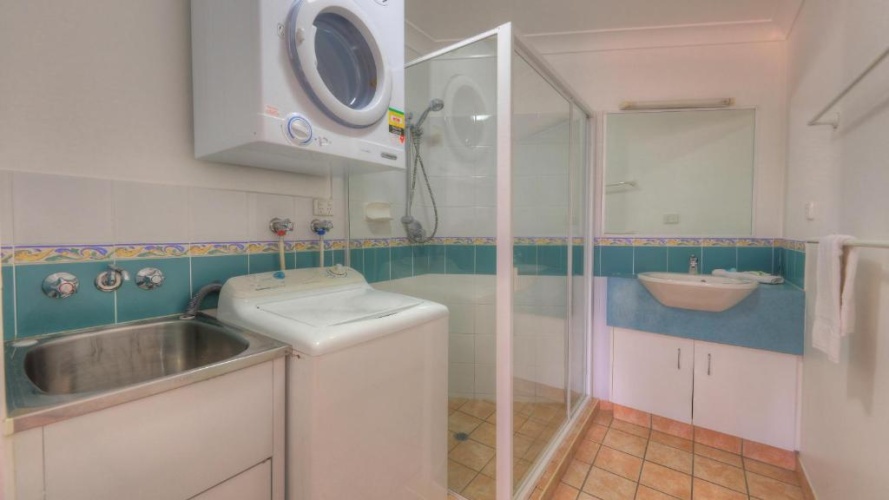 1 Bedroom Apartment with balcony and with view