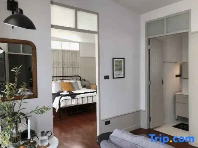2 Bedrooms Villa