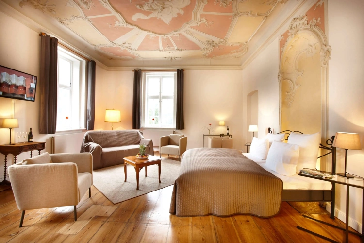 Double Suite
