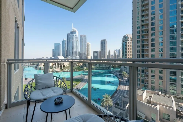1 Bedroom Deluxe Apartment with balcony and with canal view