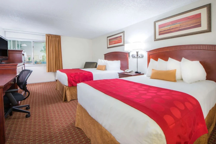 Ramada Enid