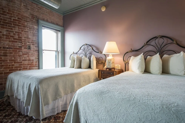 Quadruple Suite