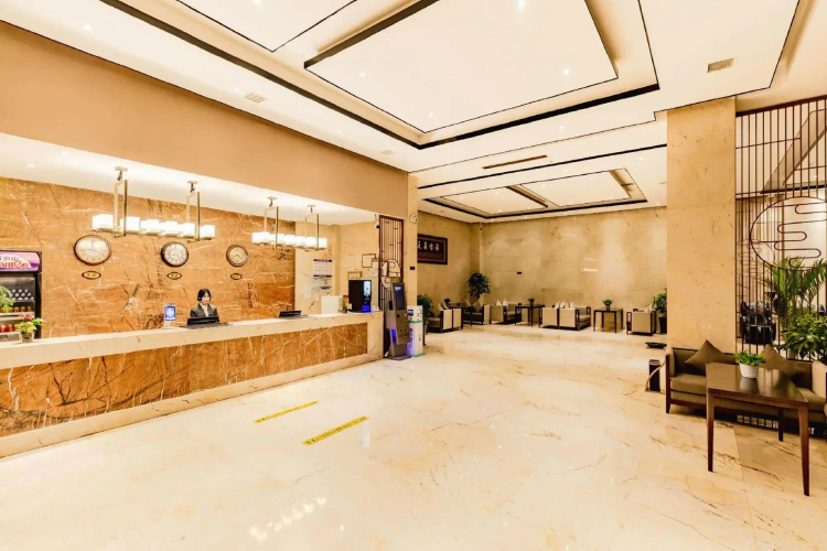Zhongzhou Hotel
