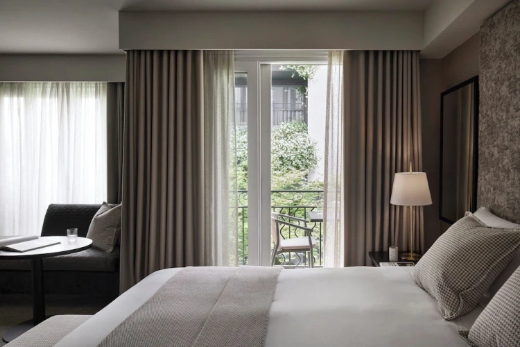 Executive room with balcony