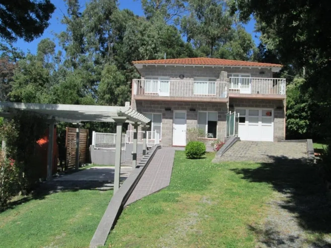 2 Bedrooms Cottage