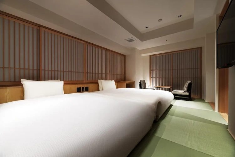 Japanese-Style Corner Twin room with city view