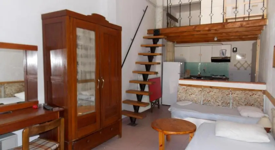 Hotel Pension Tzitzifies