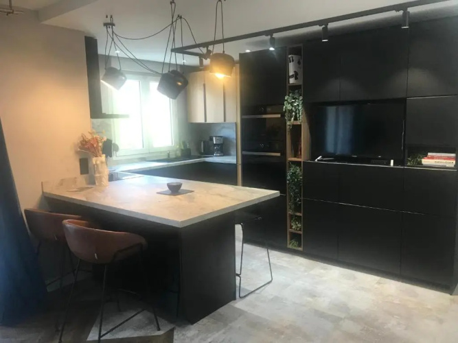 Nid Douillet - BEL APPARTEMENT avec GARAGE