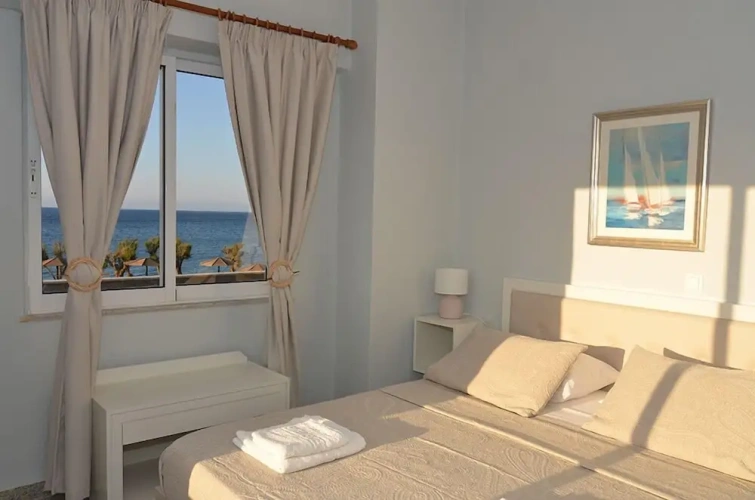 Standard Family room with sea view