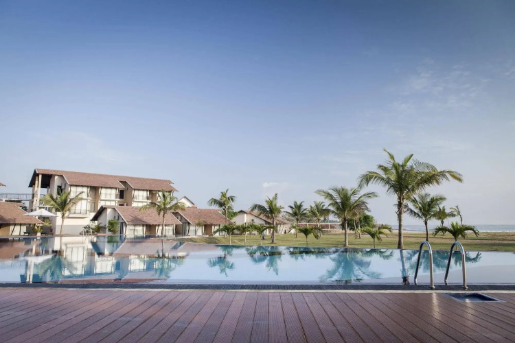 The Calm Resort & Spa Hotel