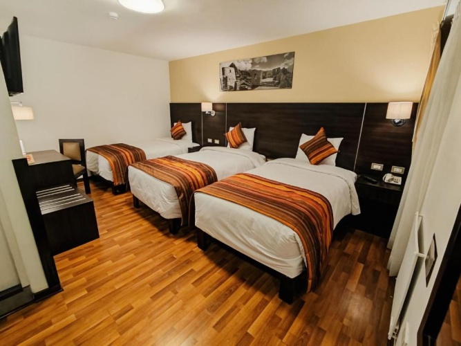 Standard Triple room