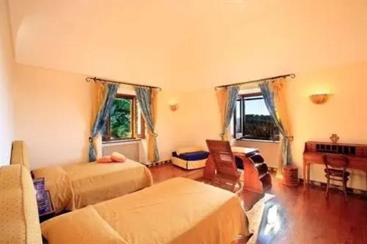 Sorrento Holidays