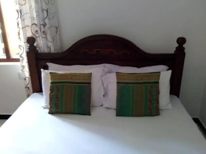 Villa Extra Hotel Overview