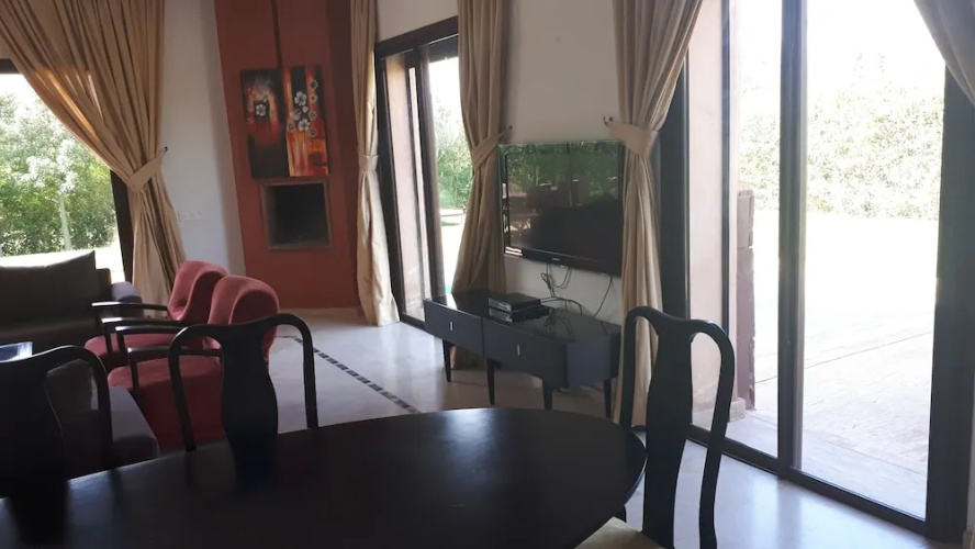 Apple Villa