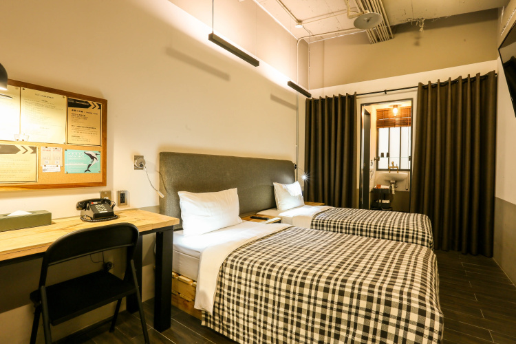 Hotel Papa Whale