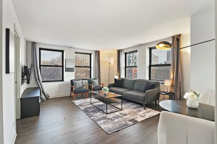 Explore this 2BR Apt - Blackwood rep