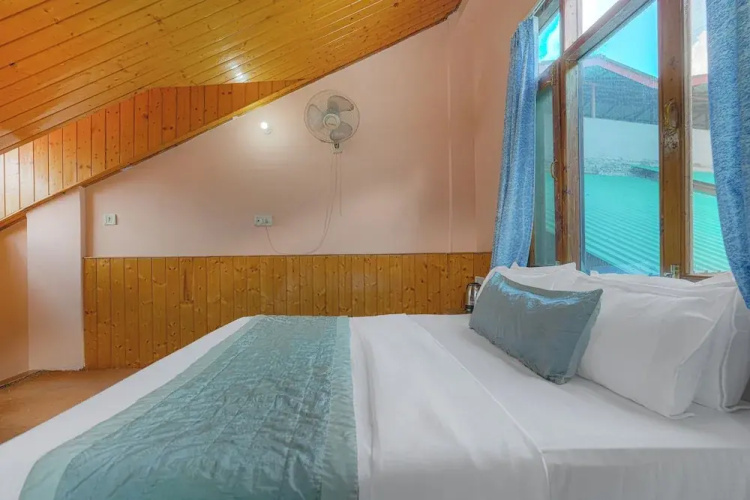 Hotel Naveen Manali