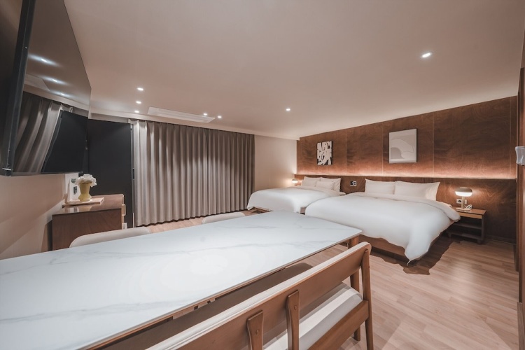 Twin Suite