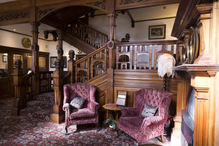 Eliza's Manor