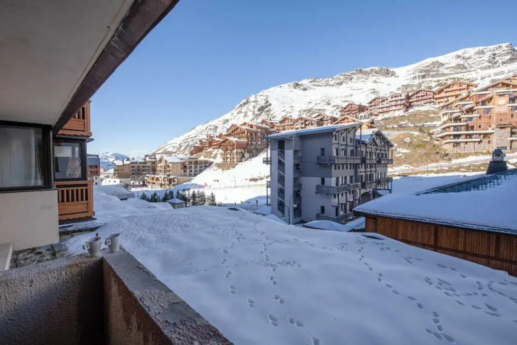 2 Bedroom Apartment With Parking and Balcony