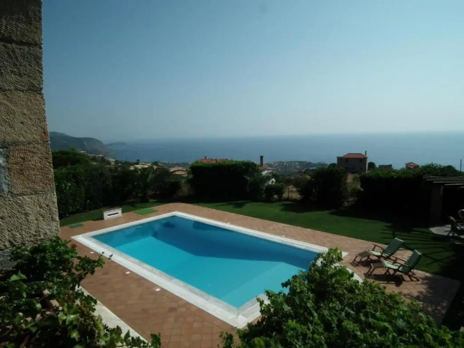 Deluxe Villa