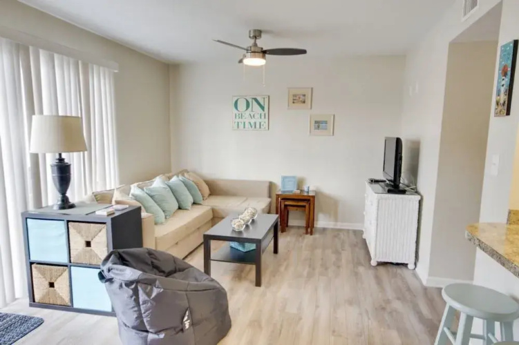 Bayshore Estates 206 - 2 Br Condo