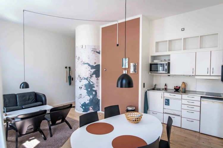 1 Bedroom Apartment