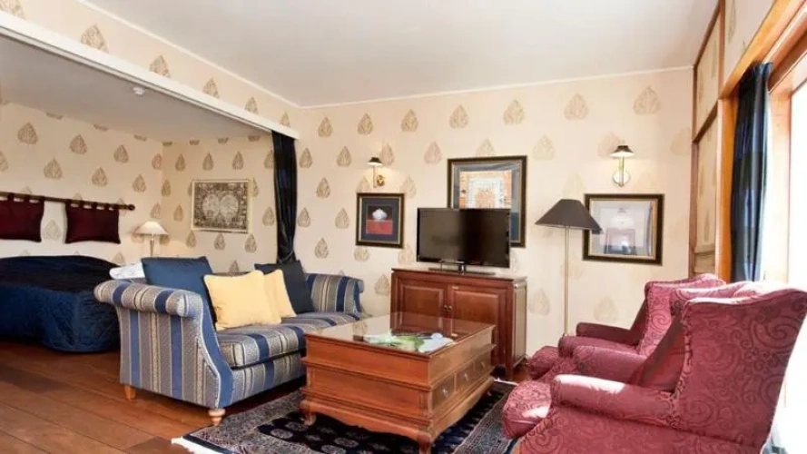 Standard Suite
