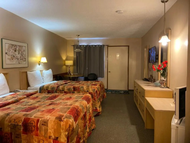 Ranchland Inn