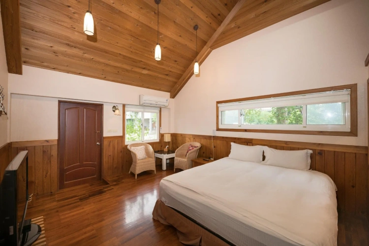 Double Chalet
