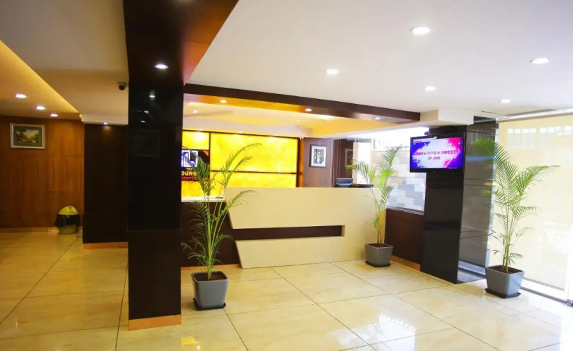 The Lounge Business Hotel