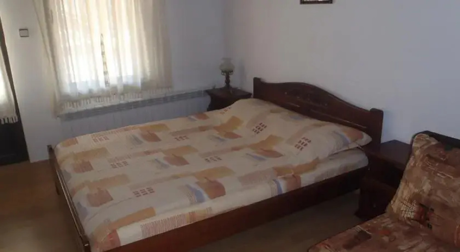Mladenova House