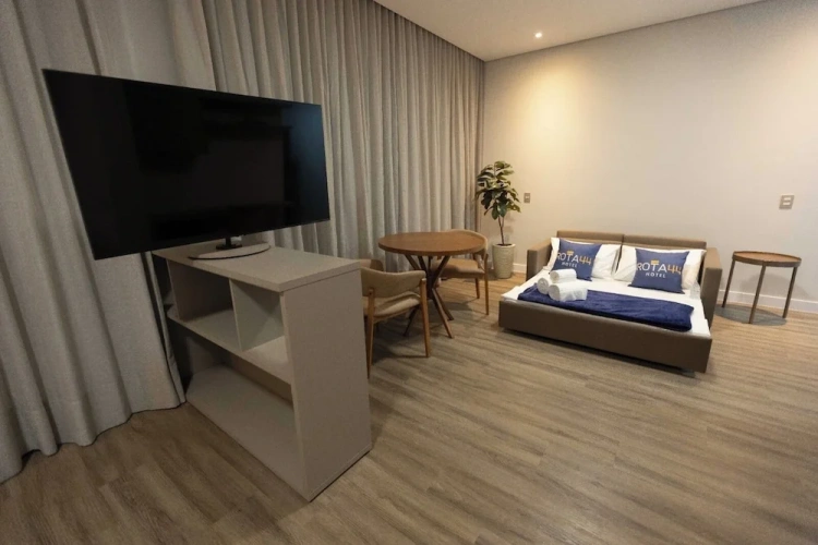 Standard Quadruple Family room