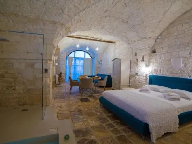 Dama Bianca Boutique Hotel Ostu