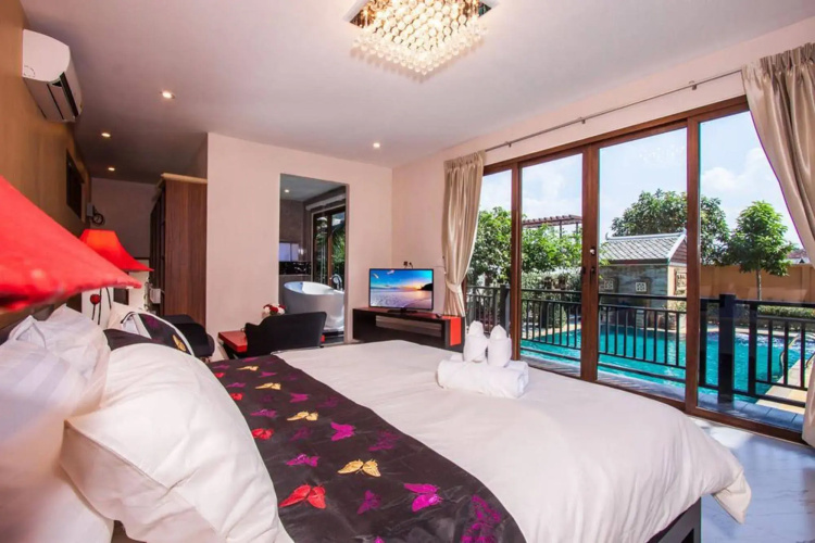 Beverly Thai House Pool Villa