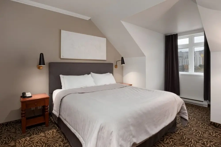 1 Bedroom Suite with balcony