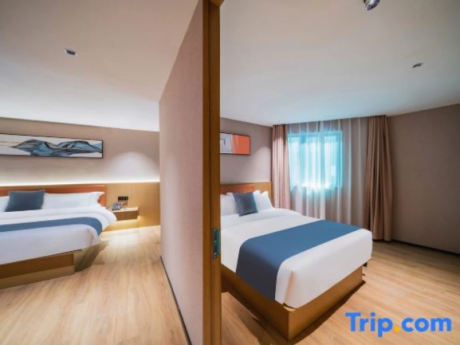 Deluxe Family Suite