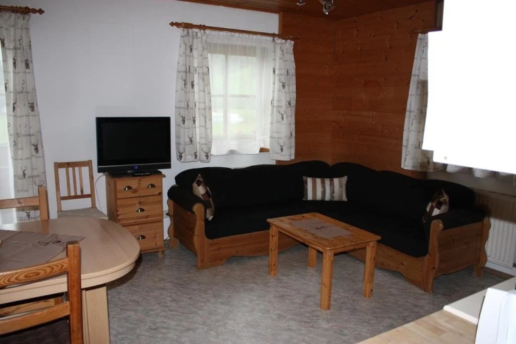 Manuela, Haus