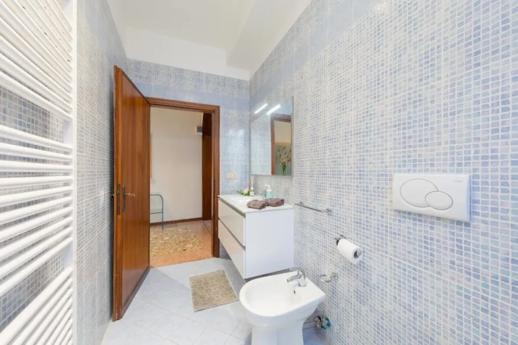 3 Bedrooms Apartment