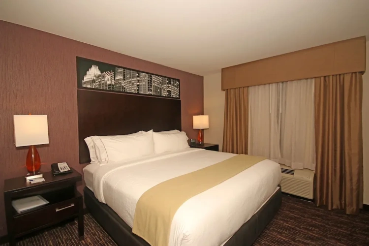 1 Bedroom Suite