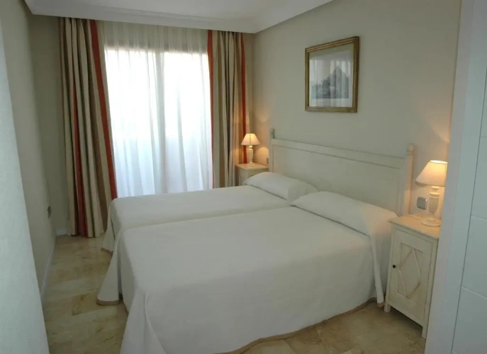 1 Bedroom Apartment with sea view