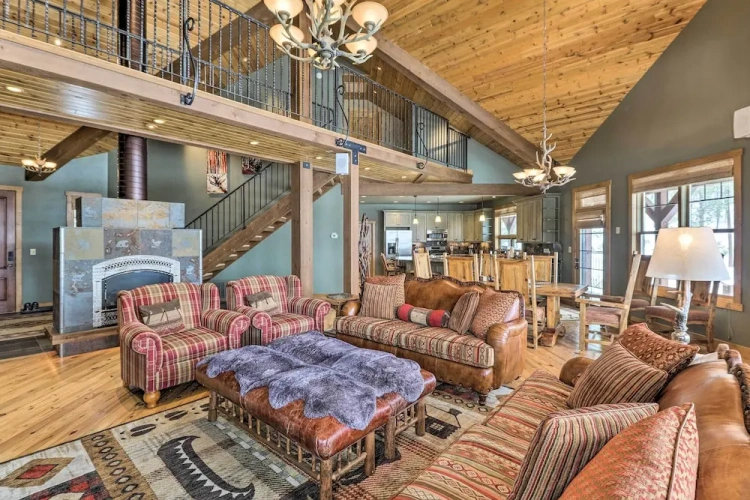 4 Bedrooms Cottage