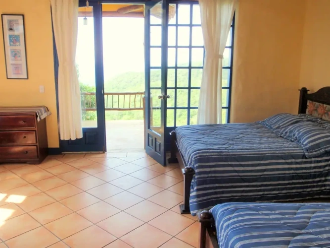 Standard Triple room with balcony