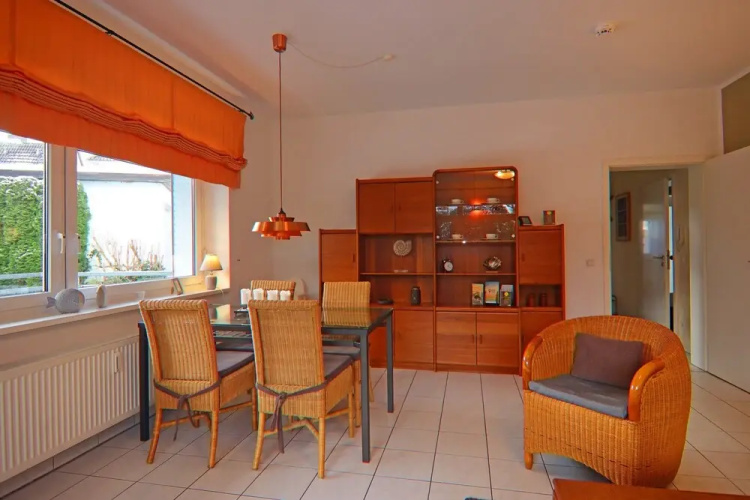 Stylish Ground-floor Stay