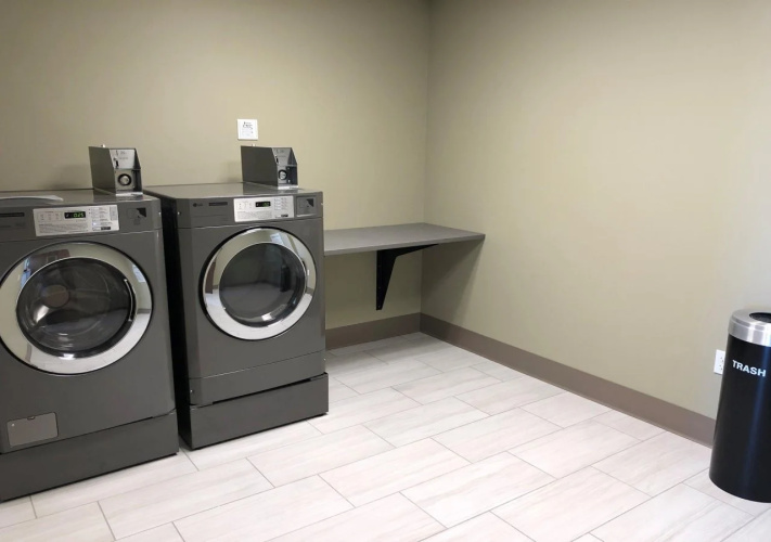 Holiday Inn Express & Suites Springfield North by IHG