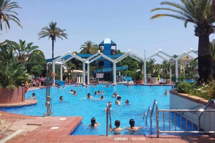 Benal Beach 704