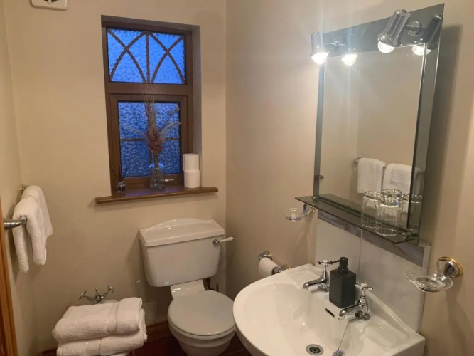 Mayrone House B&B