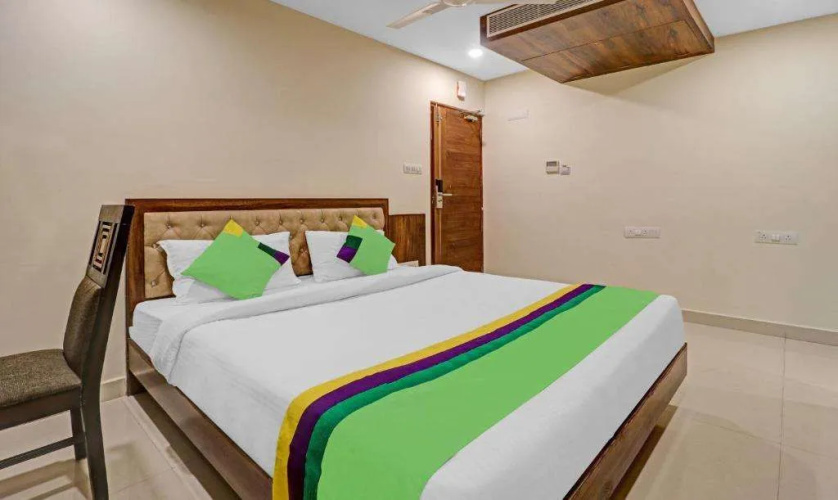 Treebo Krishnam Boutique