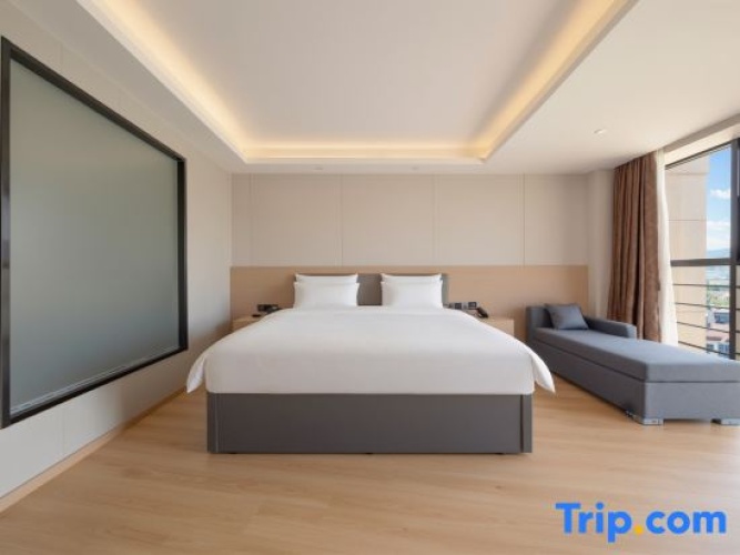Standard Double room with view
